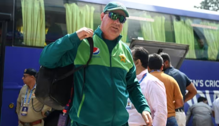 एक्शन मोड में पाकिस्तान क्रिकेट बोर्ड, अब कोच को किया बाहर
