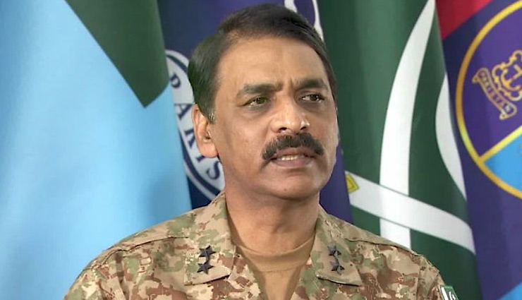 अमित शाह ने कहा पाकिस्तान पर एक और स्ट्राइक, तो बौखलाई पाकिस्तानी सेना, कहा - स्ट्राइक और मैच में तुलना न करें