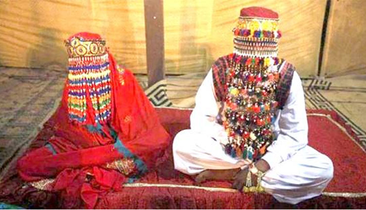 जज बोले - अगर मासिक धर्म शुरू हो चुका है, तो नाबालिग लड़की की शादी भी जायज़