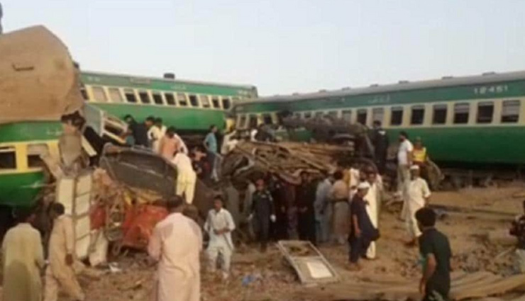 पाकिस्तान में बड़ा रेल हादसा, सिंध में 2 पैसेंजर ट्रेनें टकराईं, 30 लोगों की मौत; 50 से ज्यादा घायल