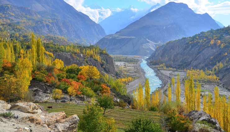 these beautiful places were in india only before partition now they are pride of pakistan,holiday,travel,tourism