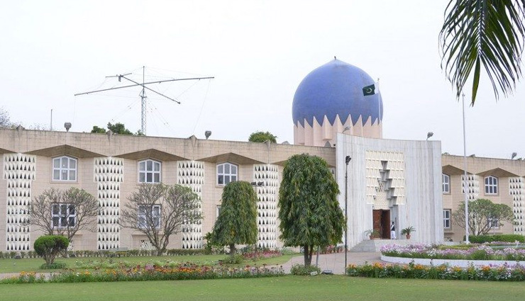 two pakistan high commission officials apprehended,pakistan high commission officials,working for isi,inter-services intelligence,news