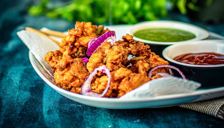 urad dal ke pakode,pakode recipe,hunger struck,food,easy recipes