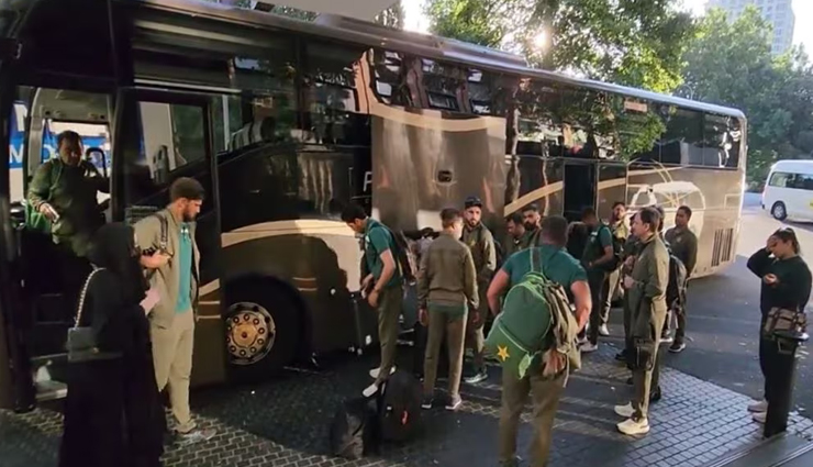 न्यूजीलैंड पहुँची पाकिस्तान, आस्ट्रेलिया में झेली थी क्लीन स्वीप, क्या यहाँ मिलेगी सफलता