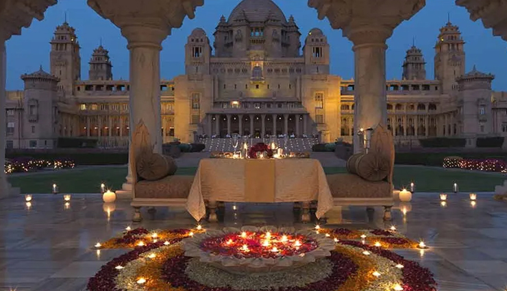 6 Royal Palace Hotels To Stay in India