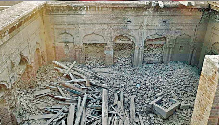 पाकिस्तान में ढहा दिया गया ऐतिहासिक ‘गुरु नानक महल’,कीमती सामान बेचा गया
