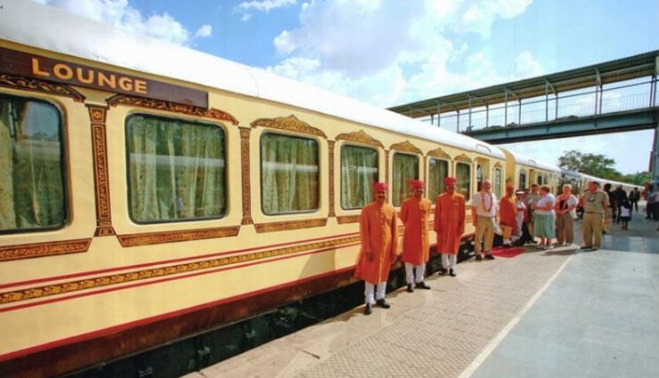 five royal trains of india,travel,travel dairies,tourism,indian railways,royal trains,holidays