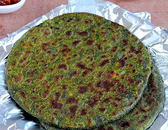 Palak Paneer Ka Paratha