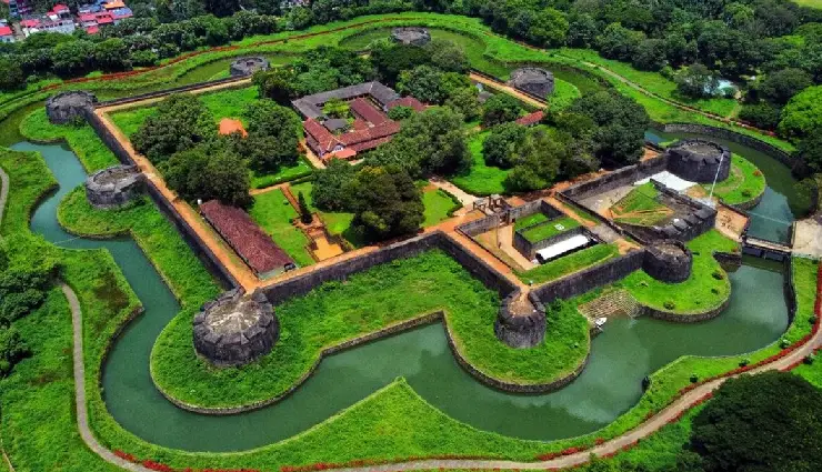 kerala honeymoon destinations,romantic places in kerala,best places for couples in kerala,god’s own country honeymoon,kerala backwaters honeymoon,romantic kerala getaways,kerala travel guide for couples,nature honeymoon kerala,top honeymoon spots in kerala,scenic places in kerala for honeymoon,kerala romantic vacations,best honeymoon packages kerala