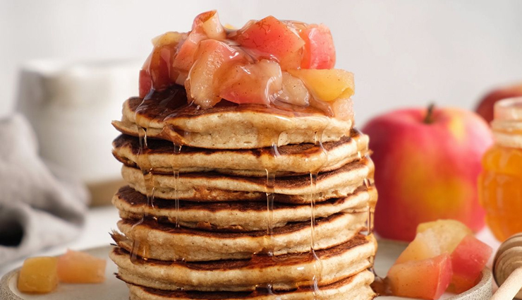 Recipe- Light and Fluffy Paleo Apple Cinnamon Pancakes