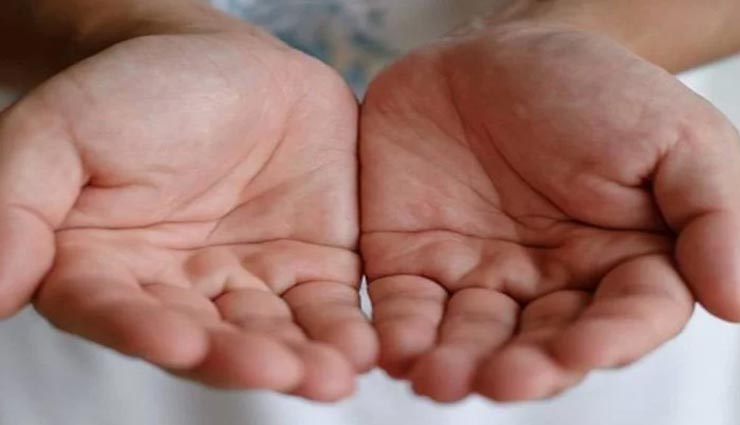 astrology tips,astrology tips in hindi,palmistry,lucky sign according to palmistry,lucky sign on women palm