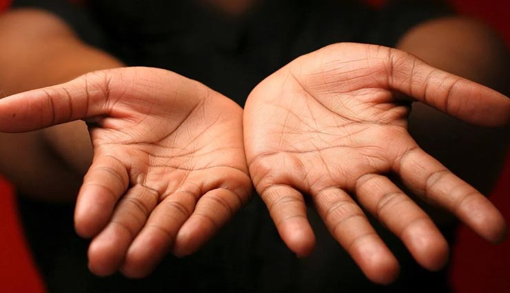 astrology tips,astrology tips in hindi,palmistry,secrets by fingers