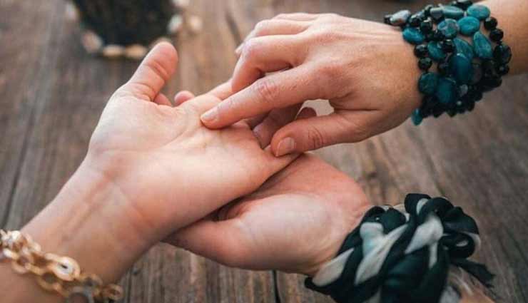 astrology tips,astrology tips in hindi,palmistry,money line