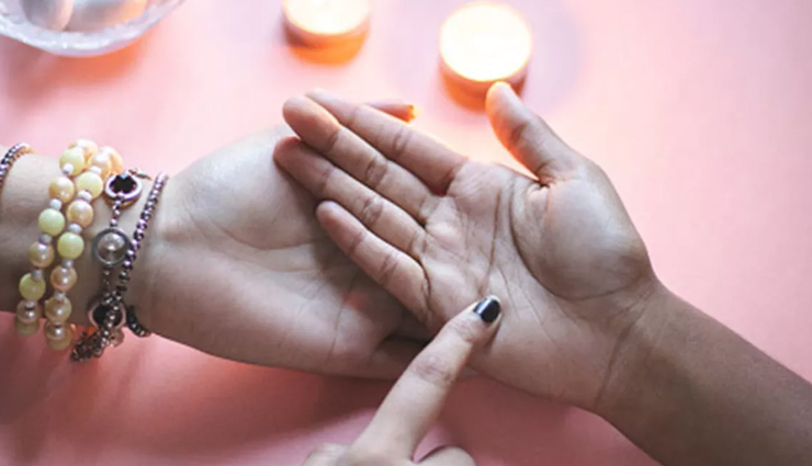 आपके हथेली की लकीरें बताती हैं कि क्या आप बन पाएंगे बड़े बिजनेसमैन, जानें इसके बारे में astrology tips,astrology tips in hindi,palmistry,sign for successful business man