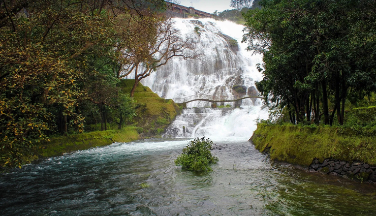 mumbai,waterfalls near mumbai,mumbai waterfalls,waterfalls in mumbai,mumbai tourist places,holidays,maharashtra,travel guide,tourism