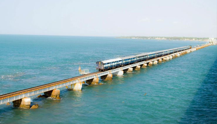 Road trip,easy road trip,manali to leh,delhi to jaipur,ahmedabad to bhuj,bangalore to coorg,pamban bridge,rameswaram,gangtok to nathula pass,visakhapatnam to the araku valley,mumbai-pune expressway,holidays,travel,travel guide