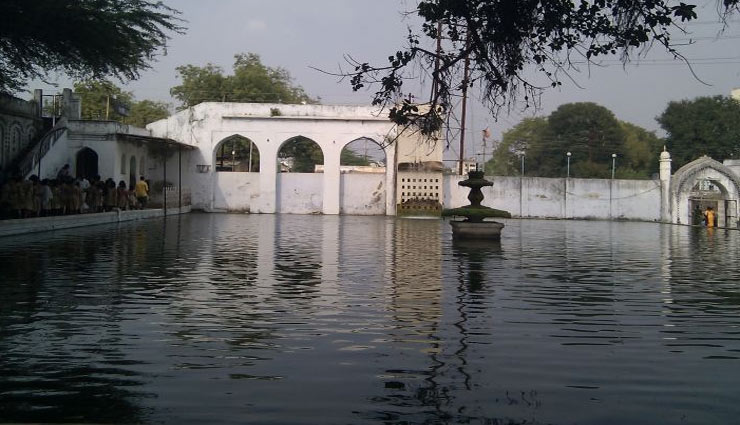 aurangabad maharashtra weather,aurangabad maharashtra tourist places,aurangabad maharashtra city,tourist places in aurangabad maharashtra,bibi ka makbara,panchakki,tourism,travel,holidays,travel guide