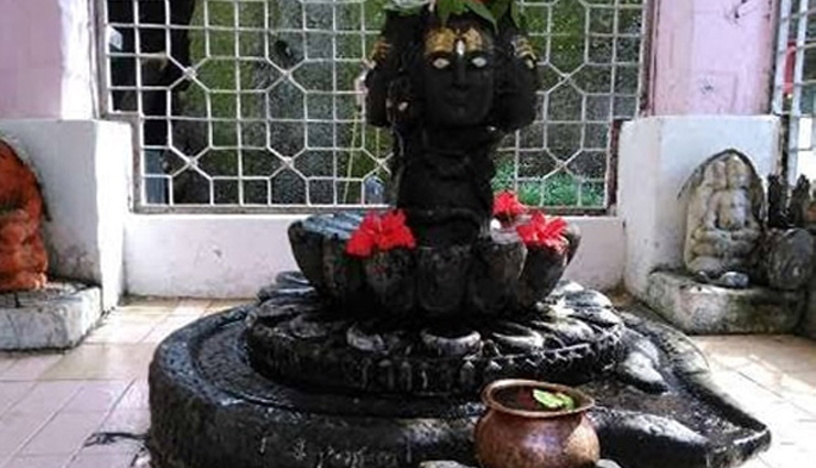 हिमाचल प्रदेश: जोगिंदरनगर के 33 किलोमीटर दूर लांगणा गांव में स्थापित है भगवान शिव की पंचमुखी चमत्कारिक प्रतिमा, 150 वर्ष पहले ब्यास नदी में आई थी बहकर