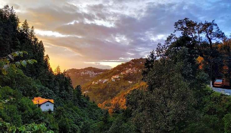 dalhousie travel guide,dalhousie hill station,dalhousie attractions,dalhousie tourism,himachal pradesh hills,best places to visit in dalhousie,dalhousie sightseeing,dalhousie travel tips,dalhousie nature spots,dalhousie vacation spots,dalhousie travel planning