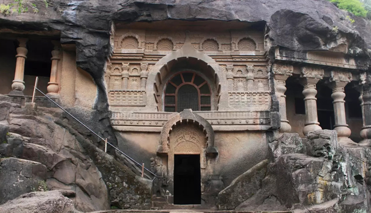 places to visit near nashik,best spots near nashik,nashik tourist attractions,harihar fort trek,trimbakeshwar temple,sula vineyards tour,pandavleni caves history,saptashrungi temple visit