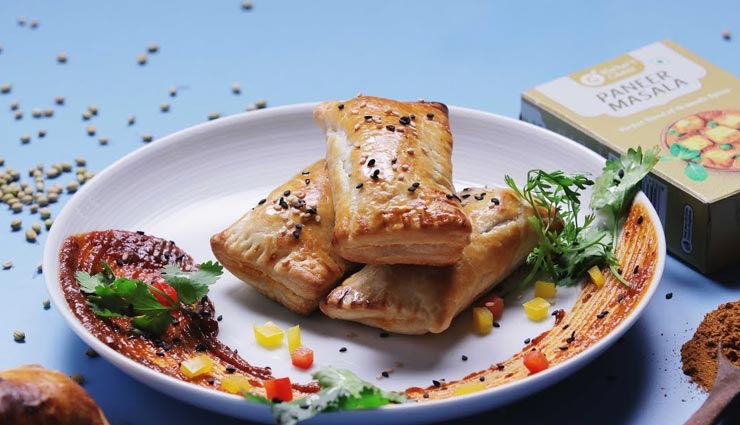 शाम की चाय के साथ लें पनीर एंड स्पिनेच पफ़ का स्वाद, सभी को आएगा पसंद #Recipe