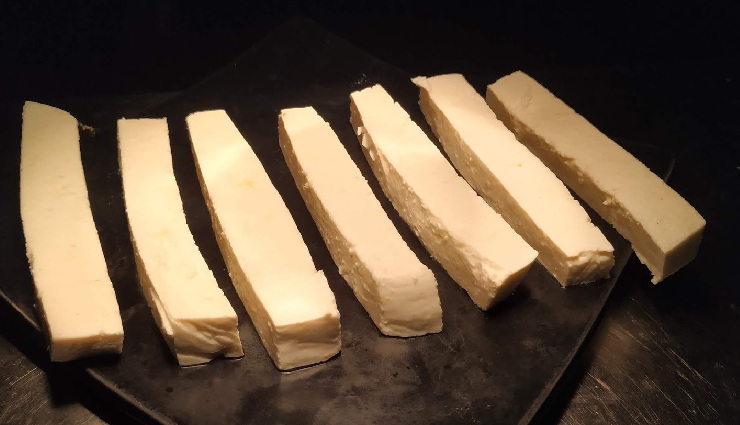 schezwan paneer fingers,paneer recipe,spicy appetizer,schezwan sauce,crispy paneer,easy snack,vegetarian appetizer,schezwan paneer recipe,paneer fingers recipe,quick snack recipe