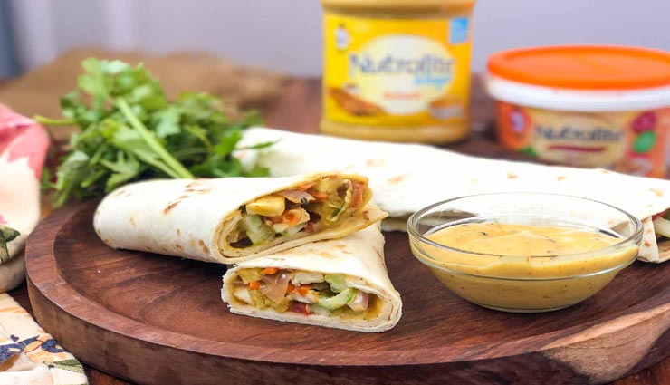 लॉकडाउन रेसिपी : स्नैक्स में आजमाए 'पनीर काठी रोल', बच्चों को आएगा बहुत पसंद