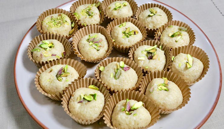 Ganesh Chaturthi 2019: भोग के लिए बनाए 'पनीर के लड्डू', त्यौंहार बनेगा स्पेशल #Recipe