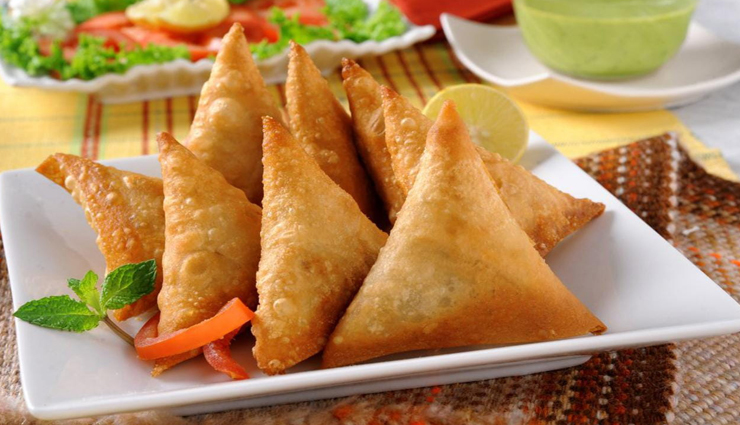 मॉनसून स्पेशल में बनाए क्रिस्पी पनीर समोसा #Recipe