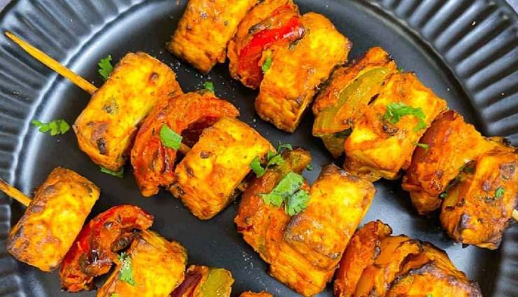 लजीज पनीर टिक्का के लिए बाहर भटकने की कोई जरूरत नहीं, घर पर ही यूं करें तैयार #Recipe