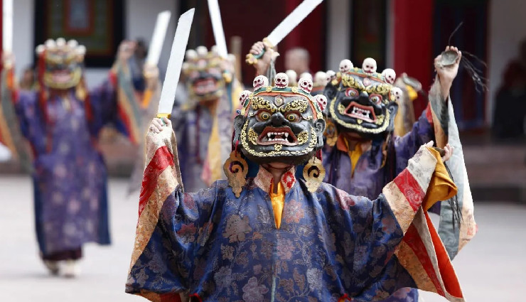 sikkim festivals,famous festivals in sikkim,saga dawa festival,pang lhabsol celebration,losar tibetan new year,international flower festival sikkim,tamu lochar festival,sikkim cultural events,sikkim traditional festivals,sikkim festive traditions