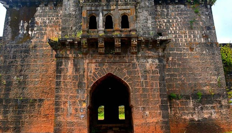 maharashtra forts,famous forts in maharashtra,forts in maharashtra tourism,maharashtra fort history,maharashtra fort architecture,maharashtra fort trekking,best maharashtra forts to visit,maharashtra fort exploration,maharashtra fort sightseeing,maharashtra fort travel guide