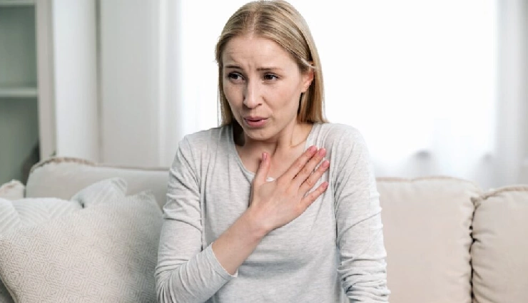 pms symptoms,pmdd vs pms,premenstrual syndrome,premenstrual dysphoric disorder,pms treatment,pmdd symptoms,hormonal changes in women,pms mood swings,pmdd causes,women’s health and periods