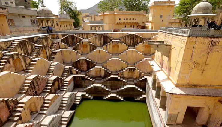 jaipur tourist attractions,must-visit places in jaipur,top tourist spots in jaipur,famous landmarks in jaipur,explore jaipur major attractions,jaipur sightseeing guide,historical places in jaipur,jaipur iconic tourist destinations,jaipur travel points of interest,jaipur popular sightseeing spots