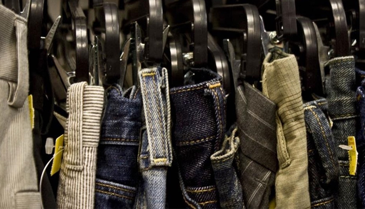 5 essentials to carry while traveling,dont forget to carry these 5 things while traveling,5 things to carry