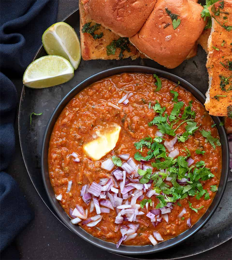 pav bhaji,pav bhaji recipe,indian street food pav bhaji recipe