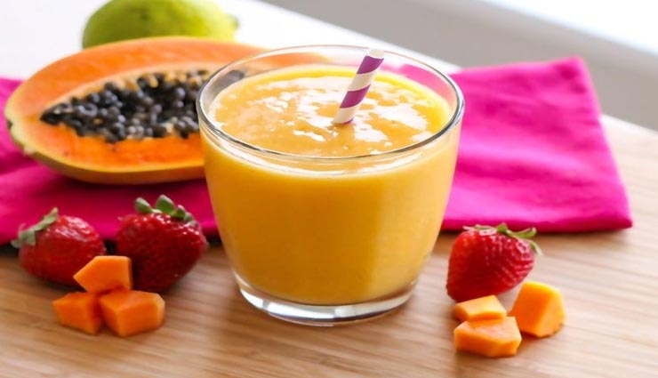 लॉकडाउन रेसिपी : गर्मियों के मौसम में ठंडक देगी पपाया स्ट्रॉबेरी स्मूदी 