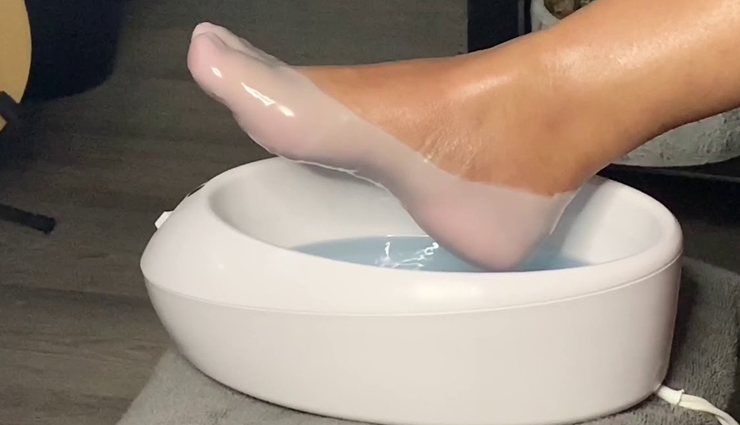 natural ways to treat dark hands,ways to treat dark feet,skin care tips,beauty tips,beauty hacks,treating dark hands