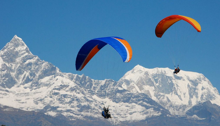 6 Amazing Places To Enjoy Paragliding in India