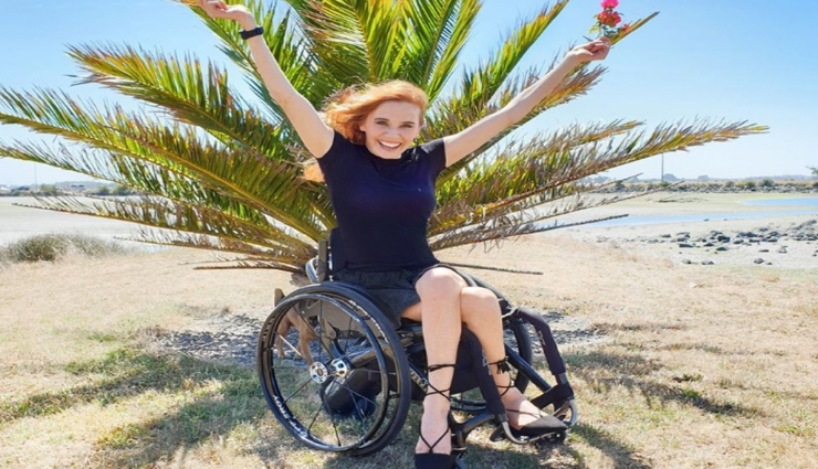 weird news,weird incident,paralyzed model,claire freeman