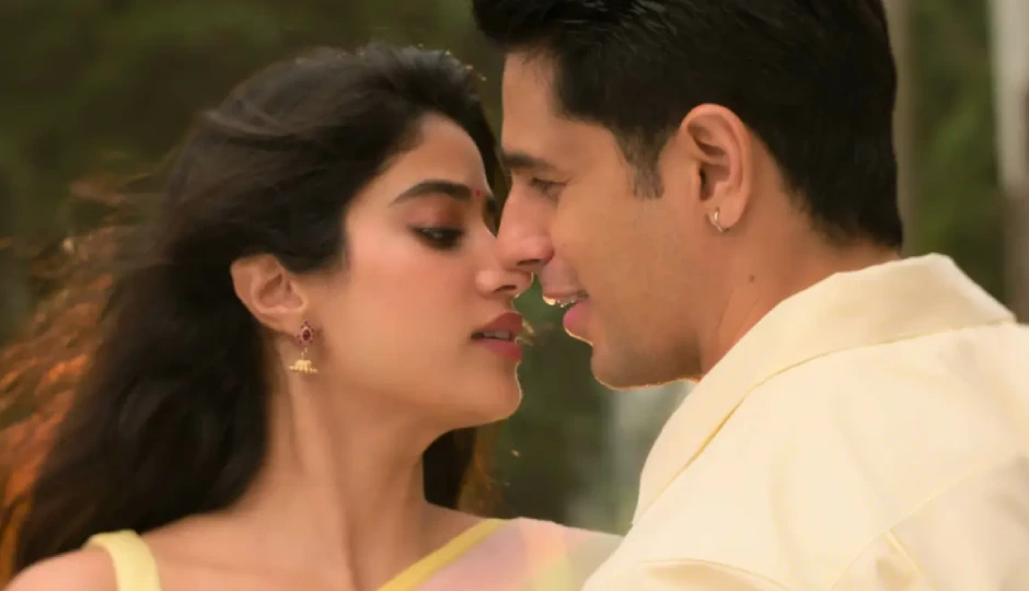 परम सुंदरी ने BO पर मचाया धमाल, दूसरे दिन की कमाई में आया उछाल; जाह्नवी कपूर के करियर में जुड़ी एक और बड़ी हिट