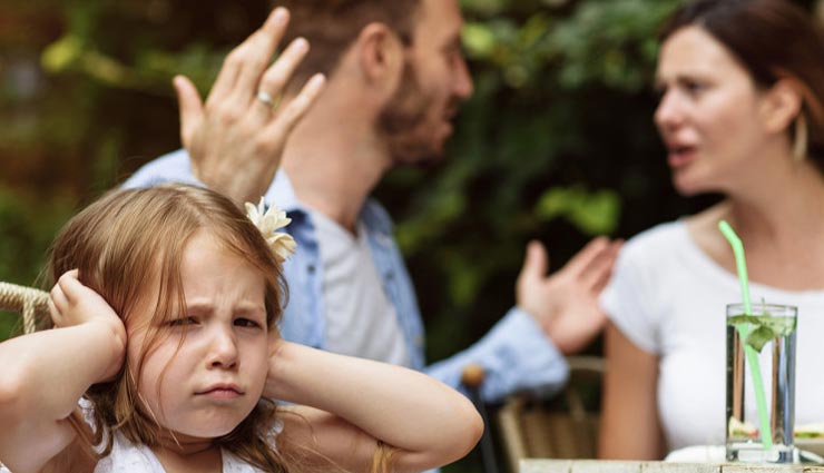 parenting tips,parenting tips in hindi,parenting mistakes,effect on child