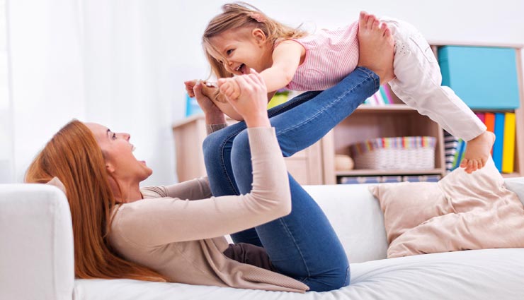 ना करें परवरिश के दौरान ये 5 गलतियां, बच्चों को पहुंचाती हैं नुकसान