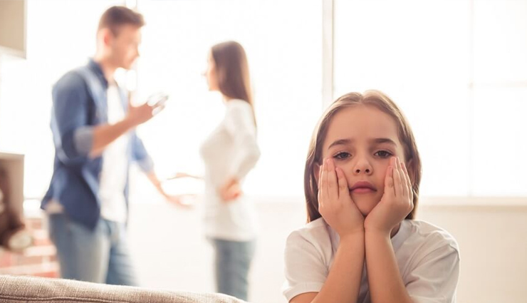 परवरिश के दौरान की गई ये गलतियां बन रही बच्चों के डगमगाते आत्मविश्वास का कारण! simple parental tips in hindi