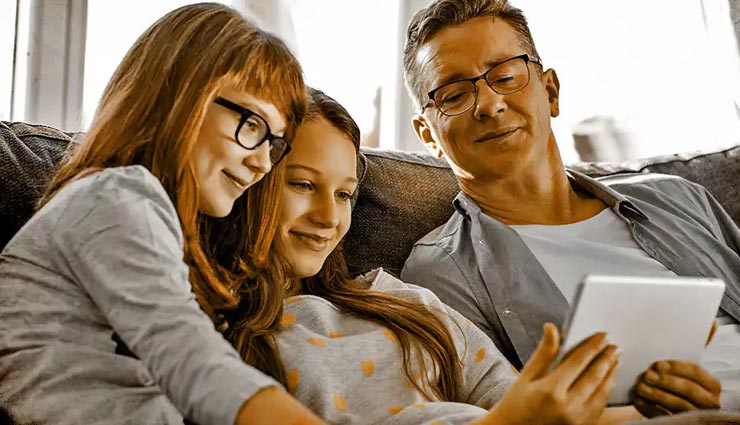 किशोरावस्था में कहीं दूर ना हो जाए आपके बच्चे, इन तरीकों से मधुर बनाए रिश्ते