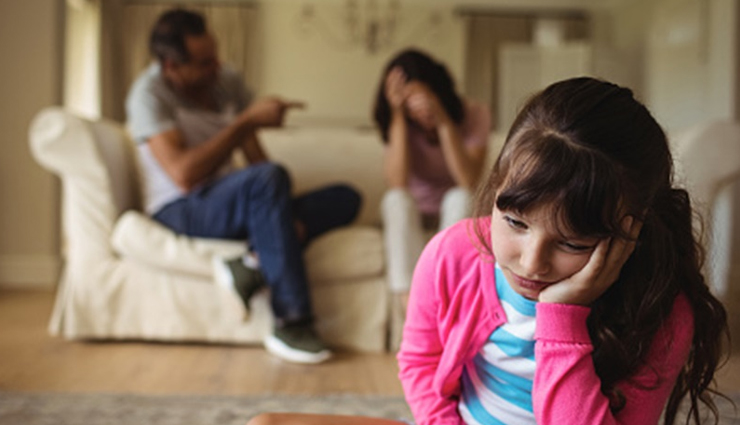effect of parents fight on child,parents fighting,child care tips,child mental health,family tips
