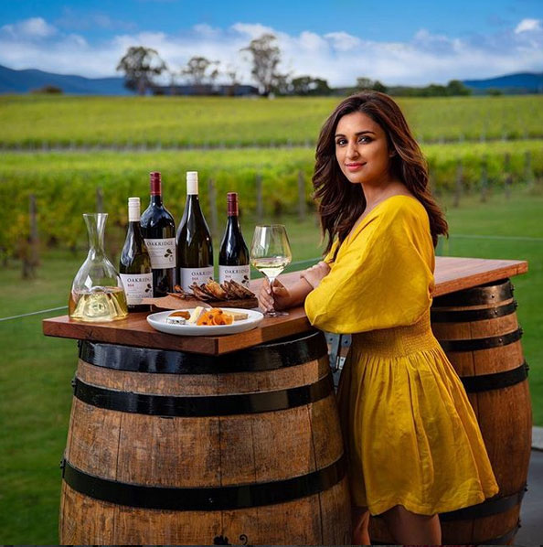 parineeti chopra vacations pics,parineeti chopra in melbourne,melbourne,entertainment news