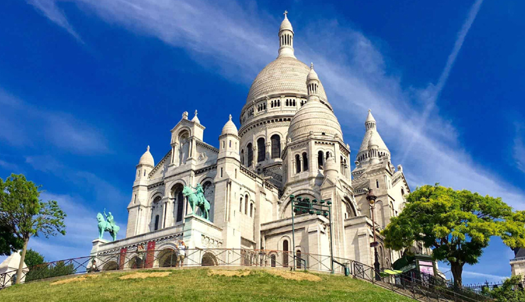 sacré-coeur,pére lachaise cemetery,place du trocadéro,arc de triomphe,pont alexandre iii,tourist places in paris,paris