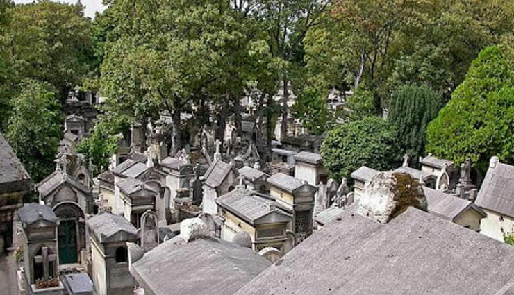 sacré-coeur,pére lachaise cemetery,place du trocadéro,arc de triomphe,pont alexandre iii,tourist places in paris,paris