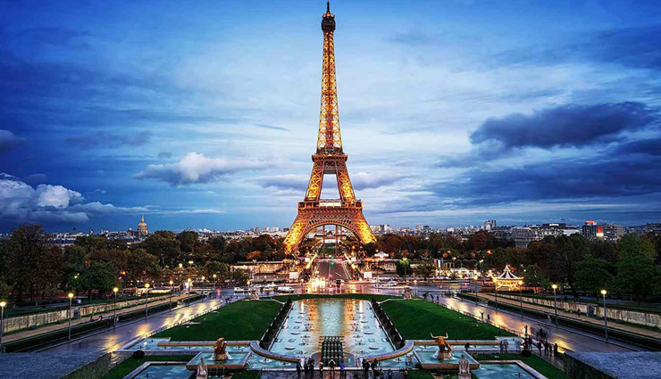 famous tourist places in paris,paris,tourist places in paris,places to visit in paris,hoildays in paris,foreign destinations paris